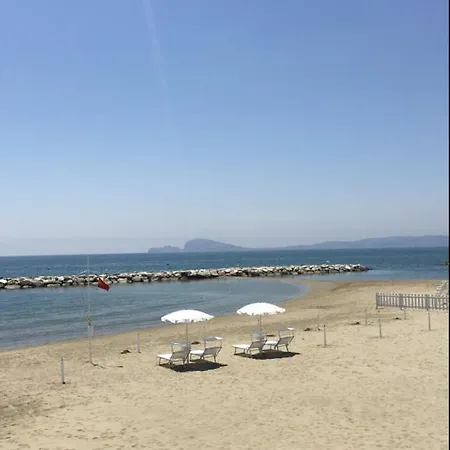 Villa Privata Con Giardino E Piscina