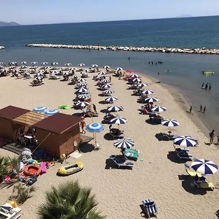 Privata Con Giardino E Piscina * Trivio (Latina)
